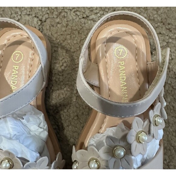 PANDA NINJA DIANA GIRLS SANDAL FAUX PEARL FLOWER DESIGN STRAPPY SANDAL SIZE 7 - Picture 3 of 5